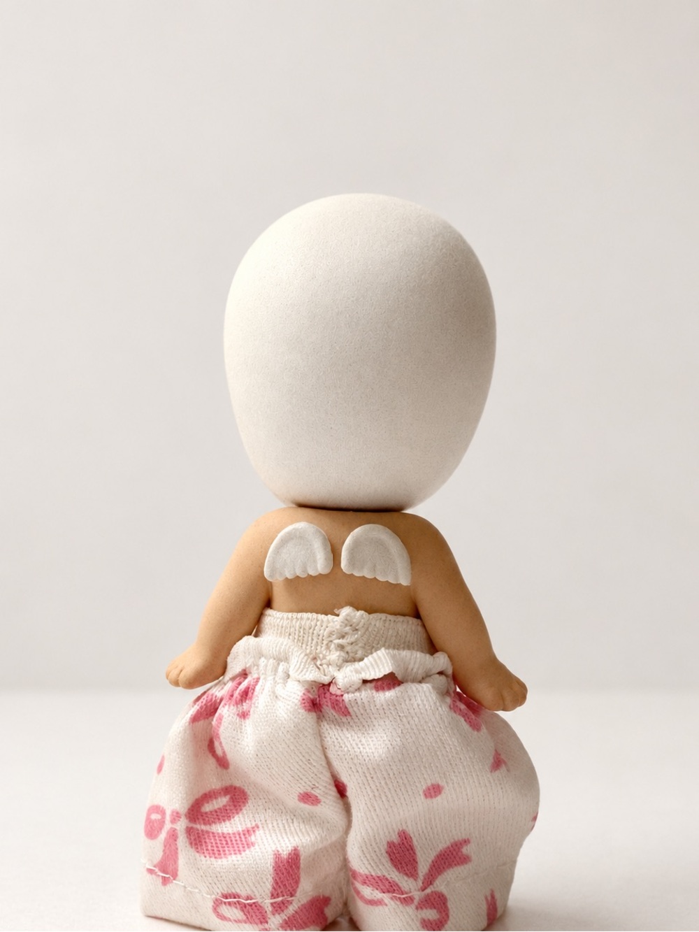 Adorable Seal Sonny Angel from Marine Series in 2 Piece Outfit! - Picture 3 of 4